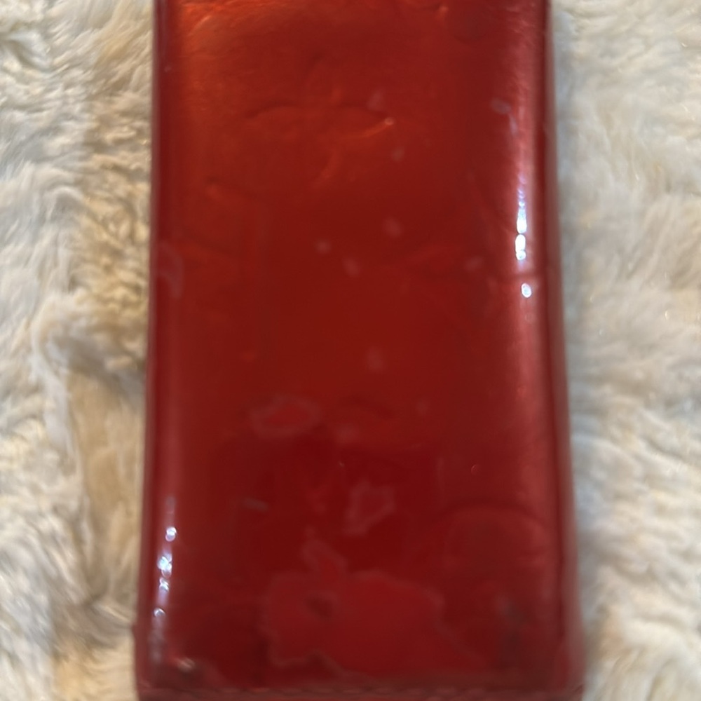 Louis Vuitton 4 Ring Key Holder Case In The Maroon Family - Picture 15 of 16